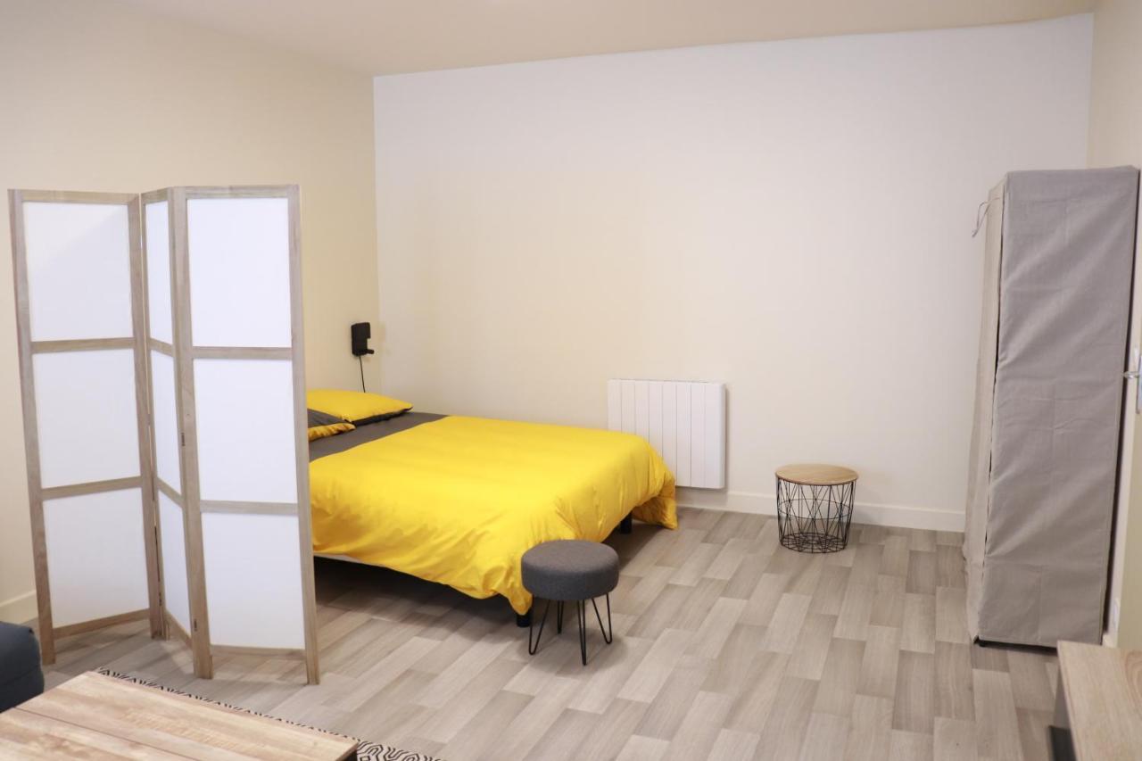 Apartment Sejour Confort En Plein Coeur De Nevers, Galet-carbone Ou Terra Cotta Nevers